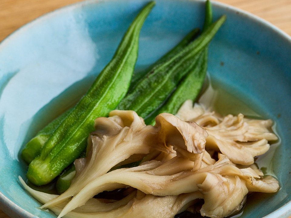 オクラとまいたけのさっと煮