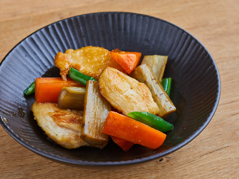 鶏むね肉で やわらか鶏ごぼう