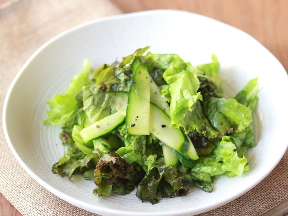 ノンオイル サニーレタスの胡麻サラダ