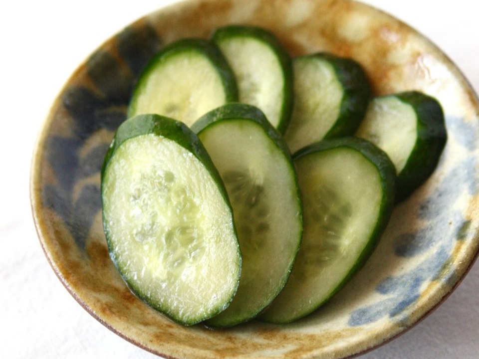 ポン酢とごま油だけ きゅうりの漬物