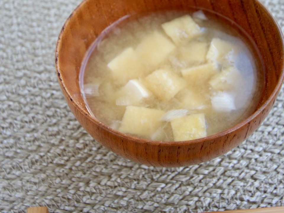 豆腐と油揚げのみそ汁