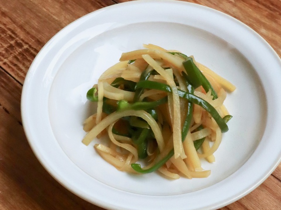 簡単副菜 ピーマンとじゃがいも中華炒め