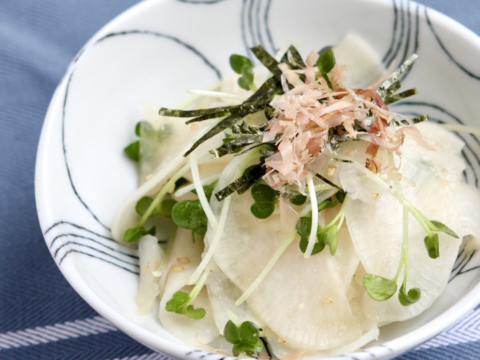 大根と貝割れ菜のごまあえ