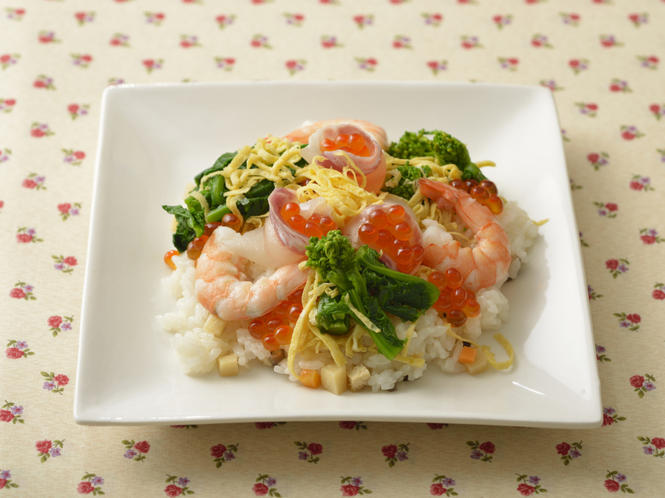 春のちらし寿司風どんぶり