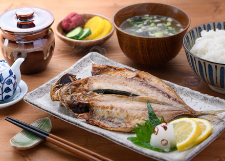 【医師監修】日常生活での高血圧改善5つのヒント〜食事や習慣の見直しから〜
