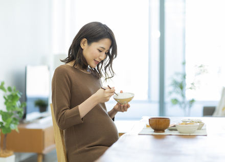 【妊娠の基礎知識②】妊娠中の健やかな過ごし方〜食事や生活のヒント〜