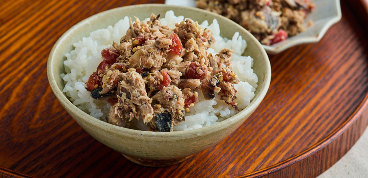 ご飯にかけるだけ！不足しがちな栄養素をふりかけで補う