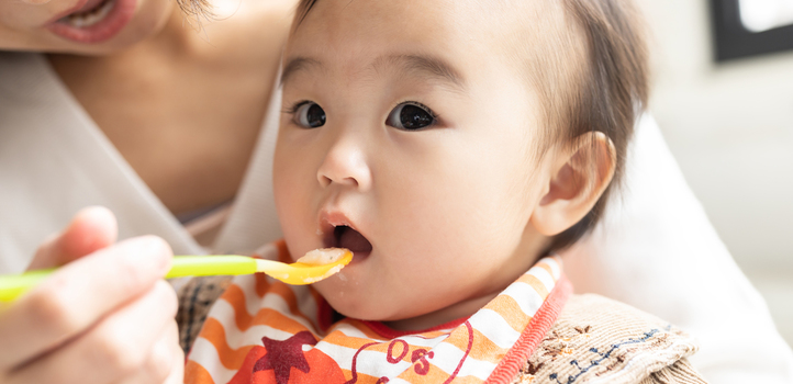 【離乳食の基礎知識①】離乳食の役割とはじめ方