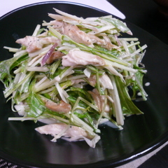 鶏ささみと香味野菜のマヨわさびサラダ