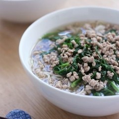 春菊たっぷりアジアンにゅうめん