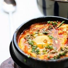 本格韓国家庭料理 スンドゥブチゲ