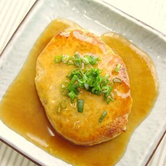 鶏ひき肉と厚揚げのあんかけバーグ