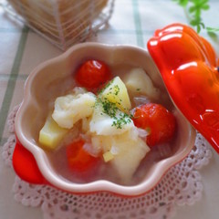 たらとじゃがいもとトマトのスープ