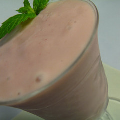 マクロビ冷たいスイーツ いちごと豆腐のムース