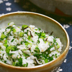 ご飯おかわり 大根葉の菜飯