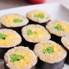 ツナそぼろごはんの３色巻き