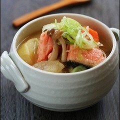 具沢山の野菜と鮭の粕汁