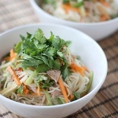 ツナとパクチーのエスニックサラダそうめん