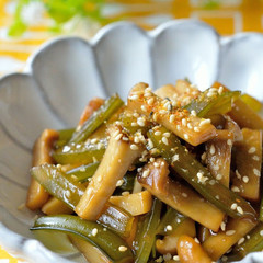 茎わかめとエリンギの甘辛きんぴら