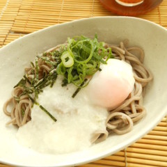 冷やし山かけ月見そば