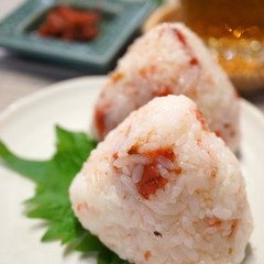 梅おかかおにぎり
