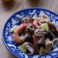 シーフードとドライトマト オリーブマリネ