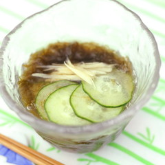 手作り三杯酢で頂く簡単もずく酢♪