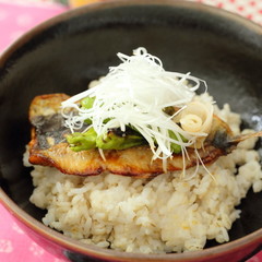 フライパンで作るこんがり鰯の蒲焼丼