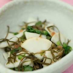 かぶと刻み昆布の酸味かせた梅肉和え