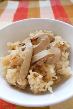 秋の香り 松茸ご飯