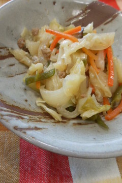 コンソメ使用☆野菜炒め