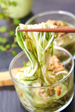 ネバネバ野菜のそうめん風サラダ