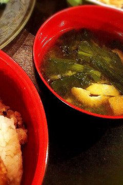 ほうれん草 油揚げ豆腐の味噌汁