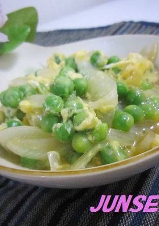 簡単 新玉ねぎとグリーンピースの卵とじ