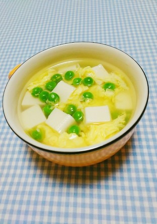 春色 グリンピースと豆腐のスープ