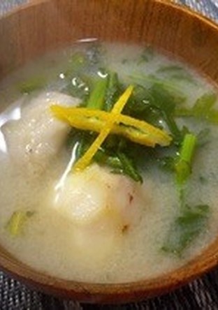 里芋と春菊の白味噌汁