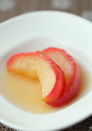 簡単 バター香るりんごメープルシロップ煮