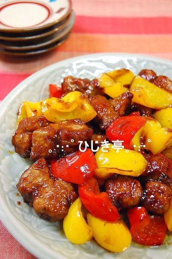 パプリカ入り 黒酢で作る酢豚