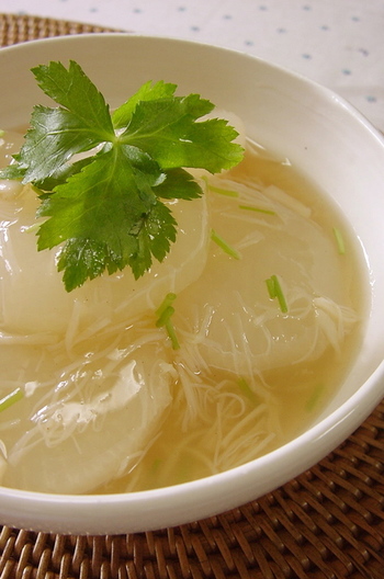 帆立風味、大根の薄味煮。