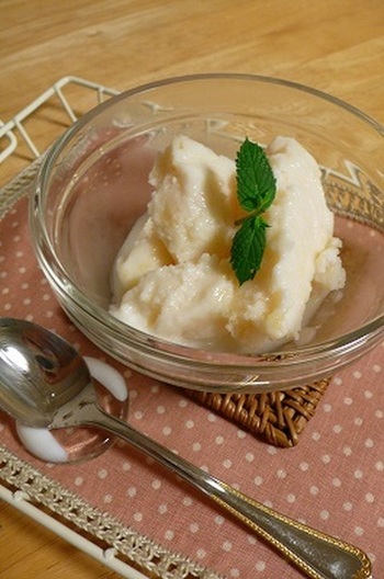 材料3つで簡単 桃のヨーグルトアイス