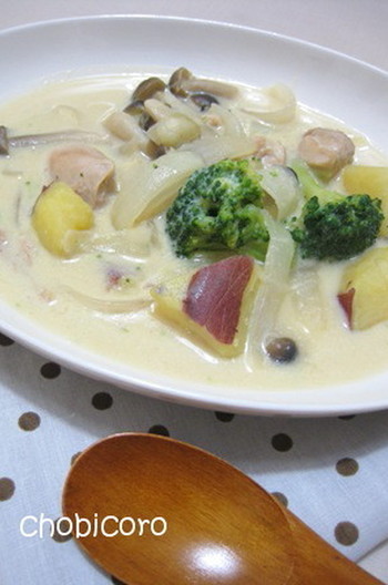 チキンとさつまいもの豆乳シチュー