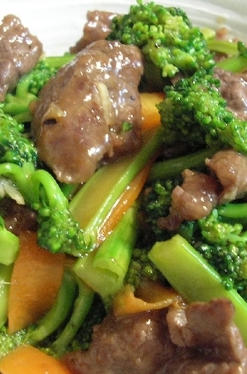 牛肉とブロッコリーの炒め物