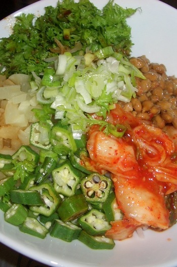 ダイエットに 納豆おくらキムチ丼