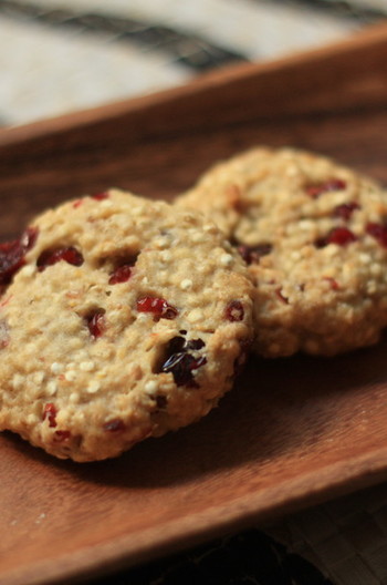 栄養満点 キヌアのオートミールクッキー