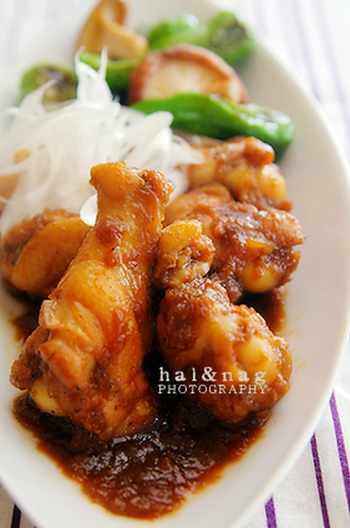 鶏手羽のオニオンソース煮込み