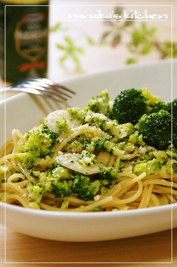 ブロッコリーのガーリックバター醤油パスタ