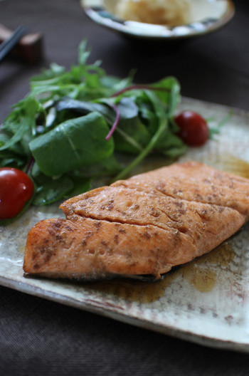 生鮭のバターぽん酢焼き