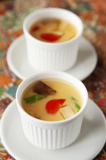 コンソメで洋風茶碗蒸し