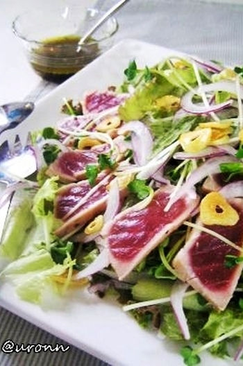 マグロのたたき風 ごちそうサラダ