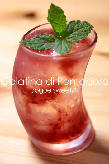 トマトとソーダのとろとろ2層ジュレ